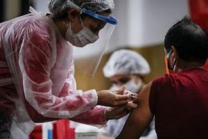 Vacuna contra el coronavirus podría estar lista en septiembre