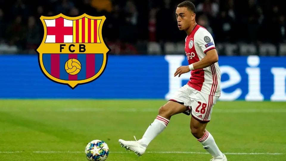 Sergiño Dest podría resolver los problemas en la lateral derecha del Barcelona