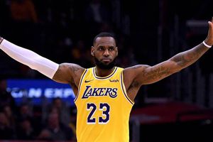 LeBron James y Bad Bunny, unidos en el 'Graduate Together' de Estados Unidos