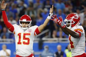 Chiefs continúa invicto con agónico triunfo sobre Lions