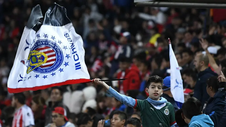 Chivas goleó a Pachuca en la grada