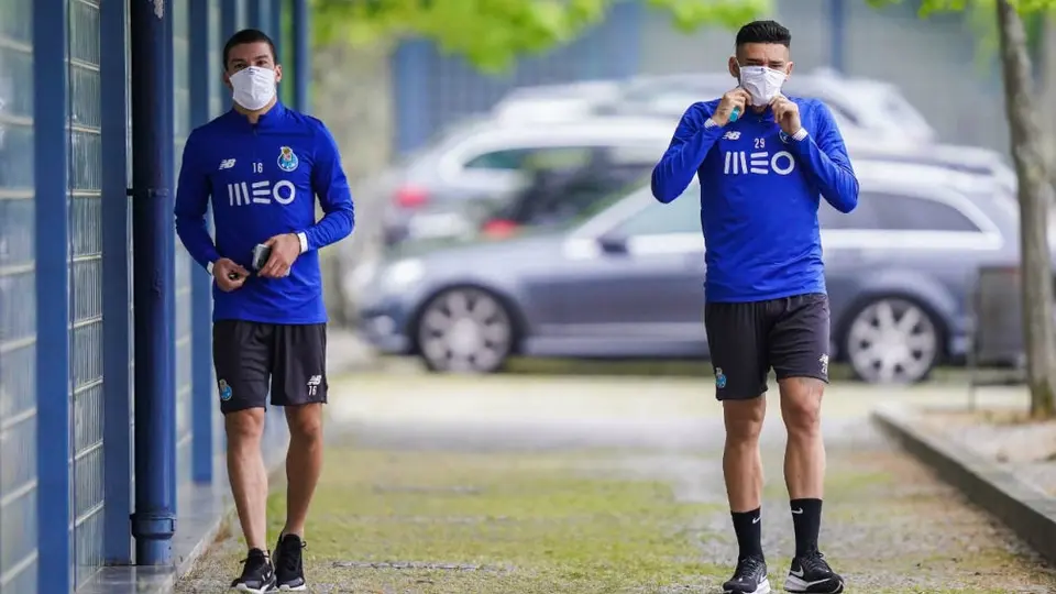 Porto y Tecatito Corona volvieron a los entrenamientos pese a pandemia