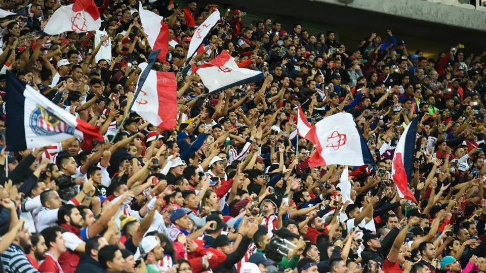 Chivas: Afición rojiblanca pidió más oportunidad para los nuevos refuerzos