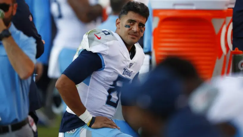 Marcus Mariota perdió la titularidad con los Tennessee Titans