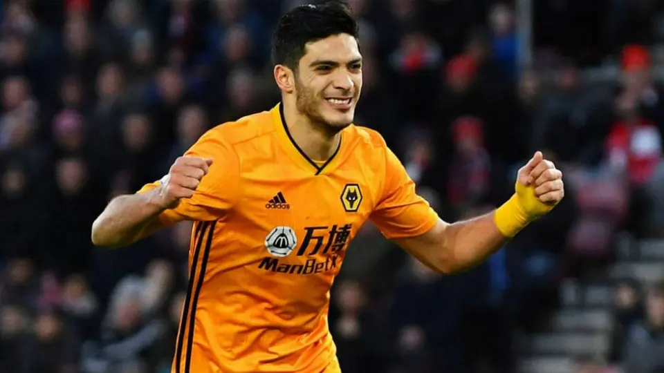VIDEO: Wolves celebró cumpleaños de Raúl Jiménez con sus últimos 29 goles