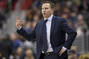 Coach de los Washington Wizards se rapó para apoyar lucha contra el Covid-19