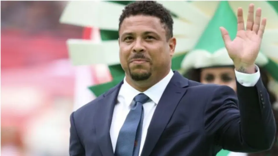 VIDEO: Ronaldo simuló sorteo de Champions en su casa y terminó lavando los platos