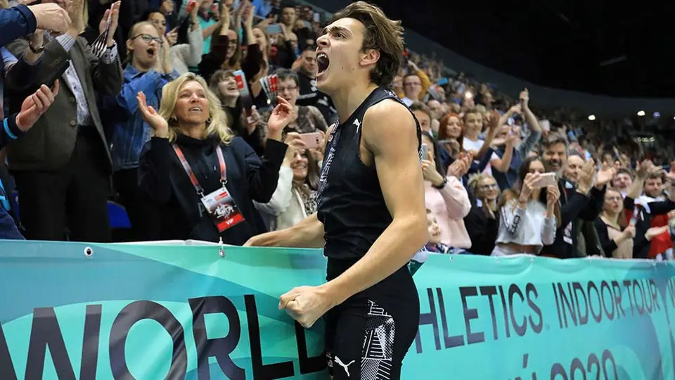 Sueco rompió el récord mundial de salto con pértiga