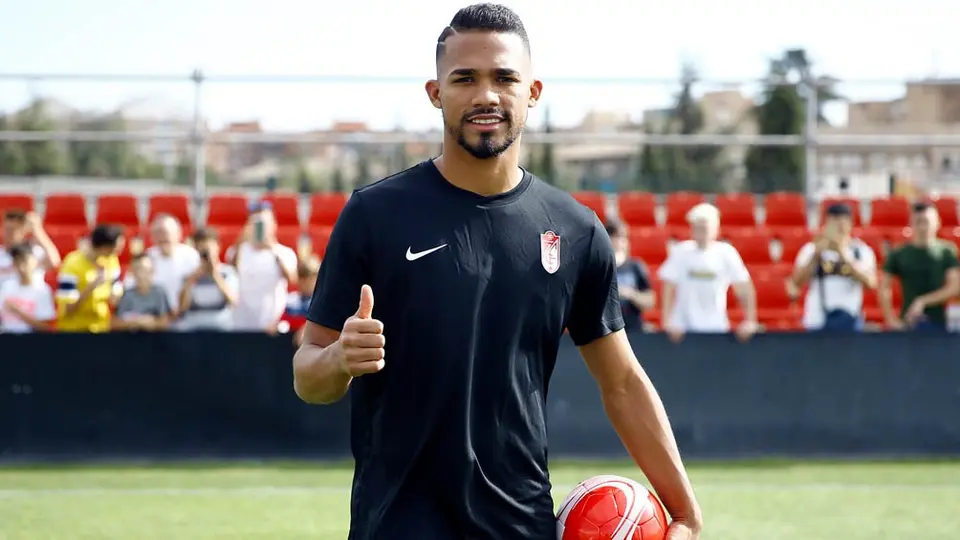 Yangel Herrera, jugador del Granada, dio positivo por coronavirus
