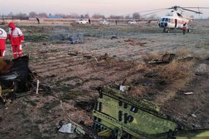 Avión ucraniano con 170 personas chocó cerca de capital iraní