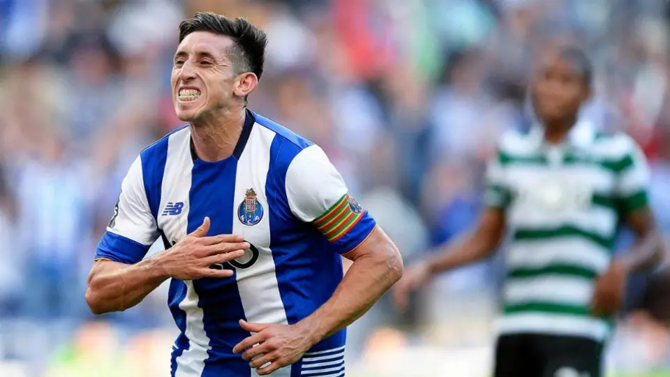 Porto nominó gol de Héctor Herrera como uno de los mejores del 2019