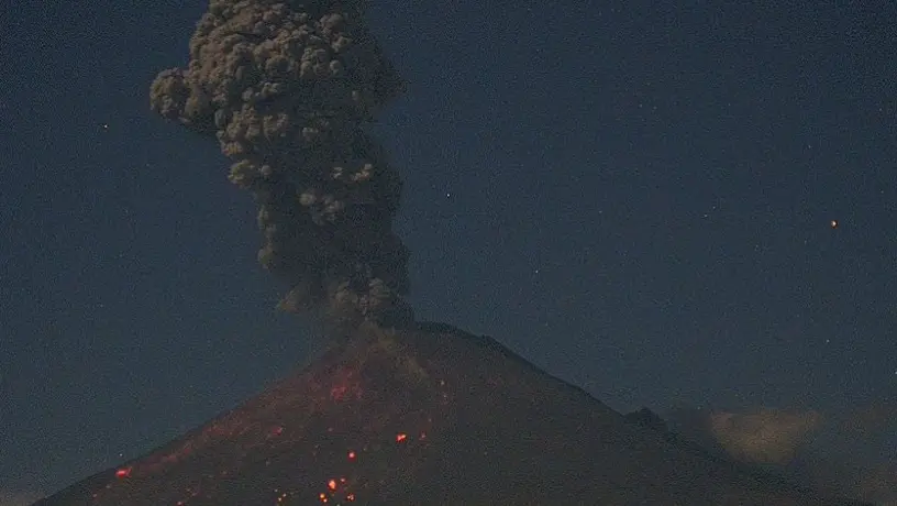 VIDEO: Volcán Popocatépetl registró intensa actividad tras explosión