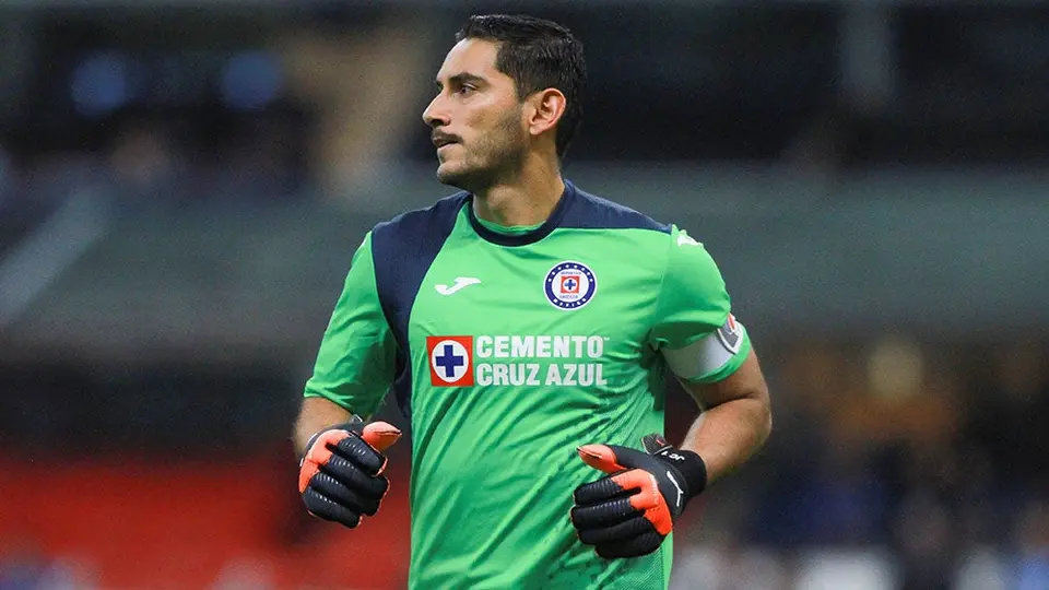 Jesús Corona habló con Víctor Garcés sobre plan de contratos en Cruz Azul