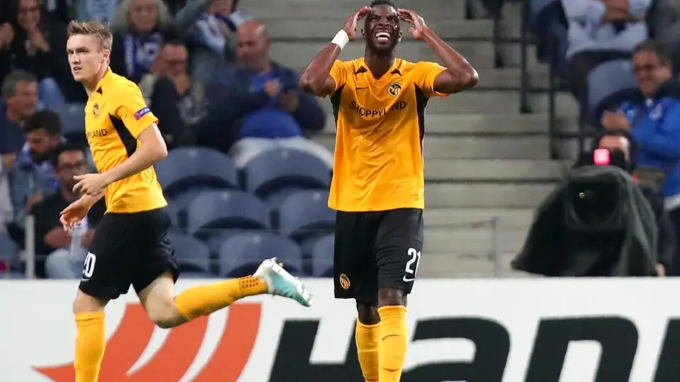UEFA analizará caso de racismo de aficionados de Porto en la Europa League