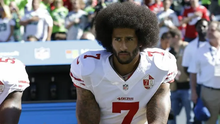 NFL: Brett Favre piensa que Colin Kaepernick será catalogado como héroe