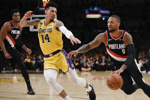 Lakers perdió con Trail Blazers en su primer partido tras muerte de Kobe