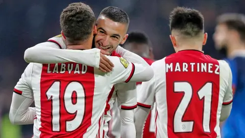 Ajax sin Edson Álvarez goleó al Heracles y continúa líder en la Eredivisie