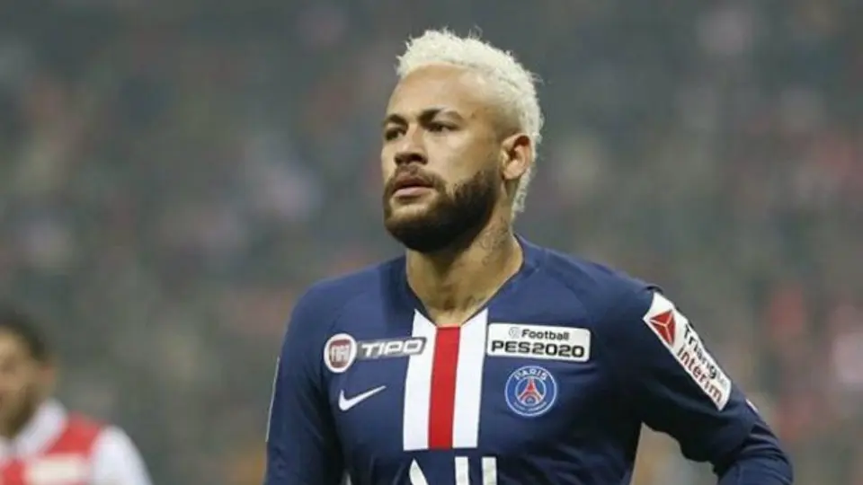 Neymar cambió de 'look' y ahora es pelón