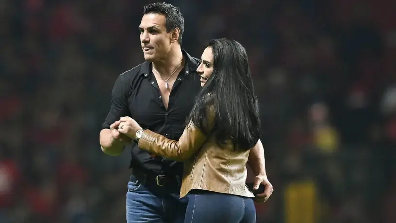VIDEO: Alberto del Rio propuso matrimonio a su novia en el entretiempo del Toluca vs Xolos