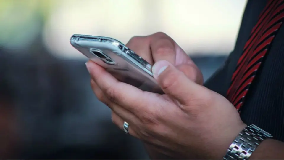 Telcel, AT&T y Movistar darán beneficios a clientes por COVID-19
