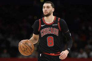 Estrella de los Chicago Bulls 'entrenó' con su perro durante cuarentena
