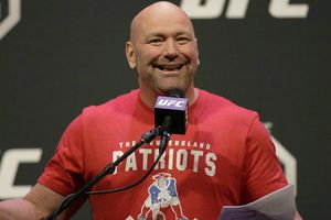 Dana White: 'De la Hoya es una serpiente, es nefasto y por eso lo odio'