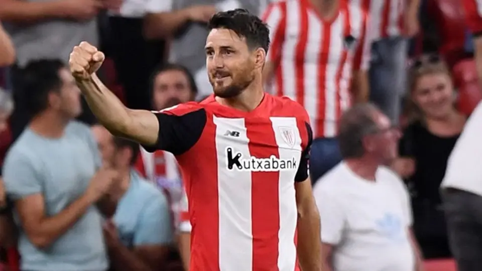 Aritz Aduriz, operado con éxito de la cadera