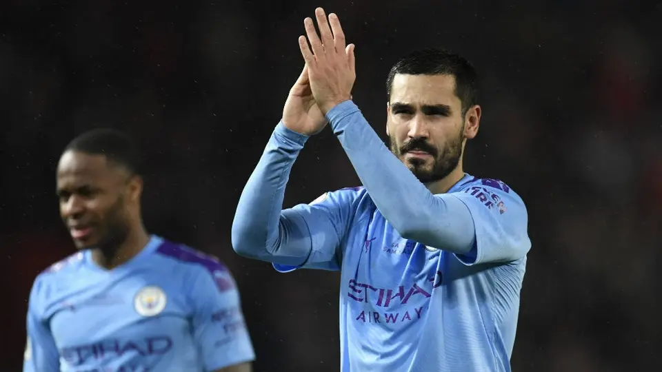 Manchester City dona comida y flores ante el coronavirus