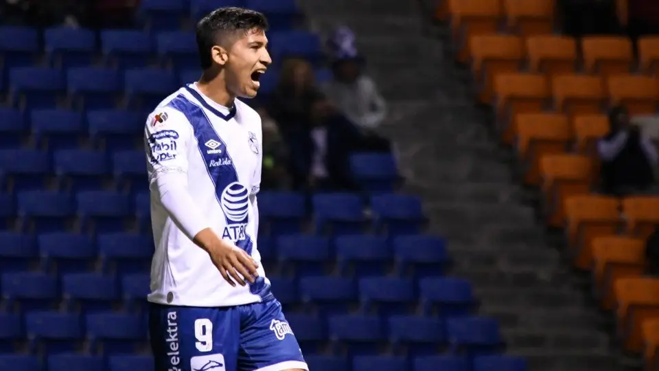 Ángel Zaldivar 'confrontó' a un aficionado de Cruz Azul en Twitter