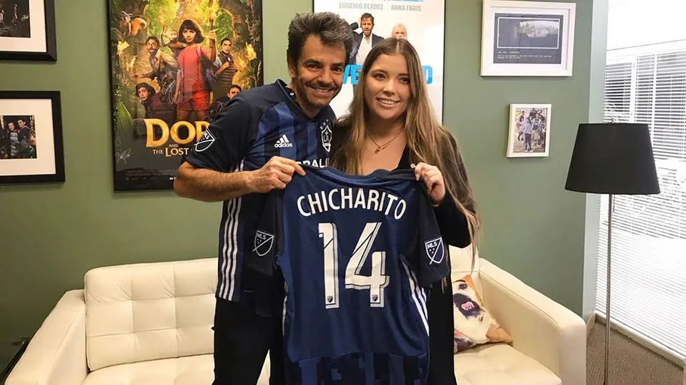 Eugenio Derbez presentó a Chicharito en video del LA Galaxy