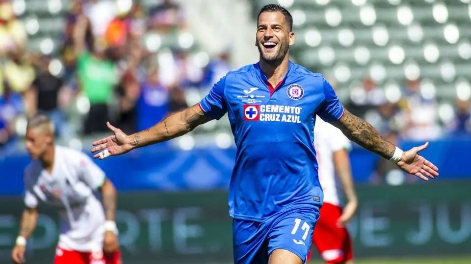Cruz Azul: Edgar Méndez se queda en La Máquina