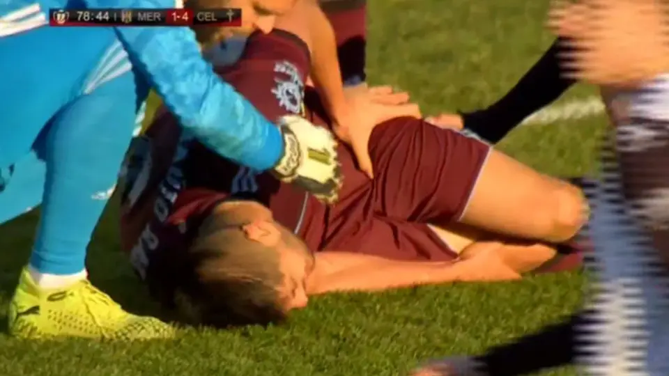 Néstor Araujo salió lesionado en victoria de Celta de Vigo en Copa del Rey