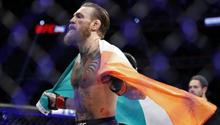 Video: MCGregor festejó su triunfo con la abuela de Donald Cerrone