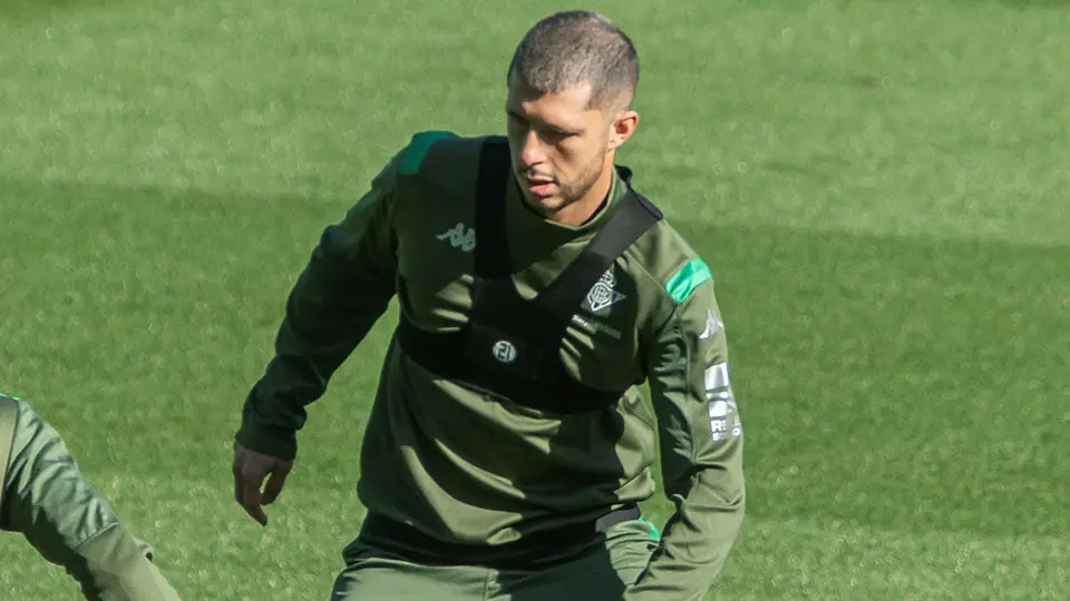 Guido Rodríguez debutó con Real Betis en la Liga española