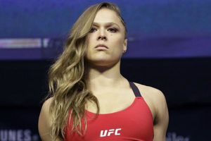 Ronda Rousey llamó "malagradecidos", a aficionados de la WWE