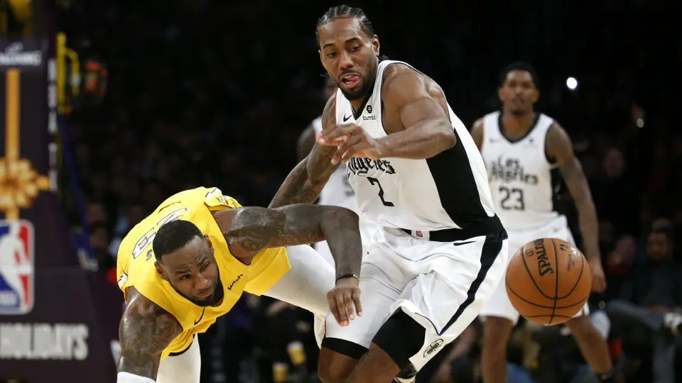 Clippers remontó 15 puntos para vencer a Lakers en el Día de Navidad