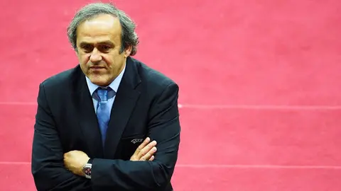 Michel Platini: 'El VAR es una gran mier...'