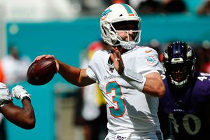 Josh Rosen reemplazará a Ryan Fitzpatrick como QB de Miami Dolphins