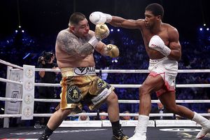 Martinoli tras caída de transmisión de TV Azteca en pelea de Andy Ruiz: 'Son asquerosos'