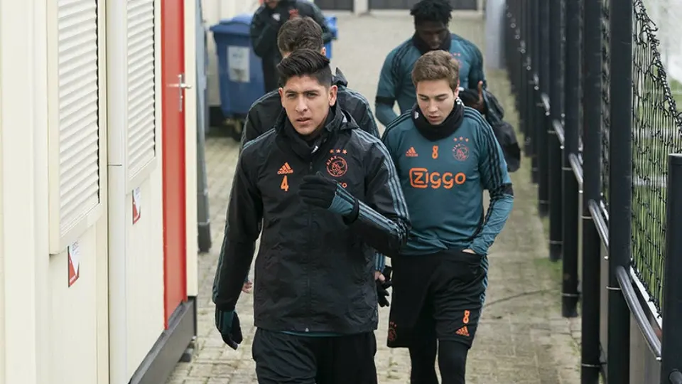 Prensa holandesa cuestionó si Edson Álvarez fue una mala compra del Ajax