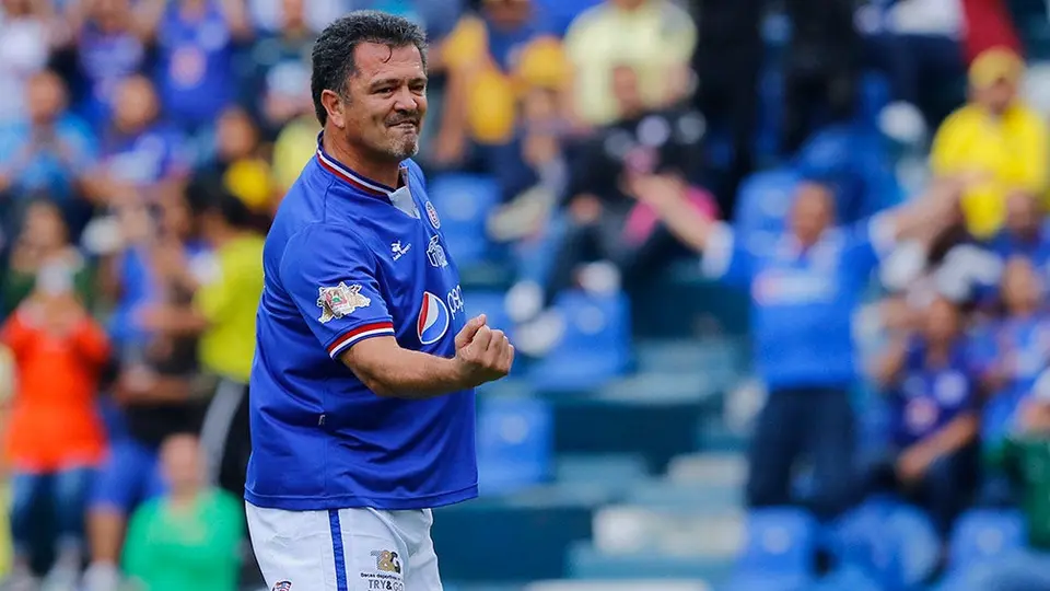 Carlos Hermosillo, candidato a ocupar cargo de Billy Álvarez si sale de Cruz Azul