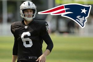 New England Patriots firmó al pateador Mike Nugent