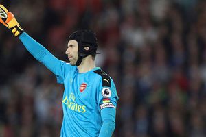 Petr Cech probará suerte como portero de hockey con Guildford Phoenix