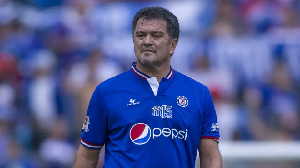 Carlos Hermosillo y Antonio Carlos Santos discuten por el Clásico Joven