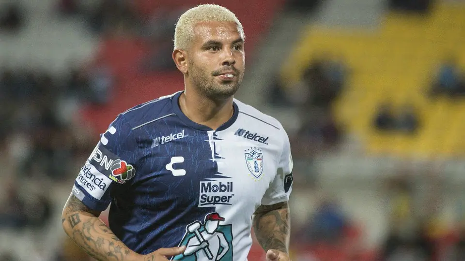 Edwin Cardona dejaría el futbol mexicano y volvería a Boca Juniors