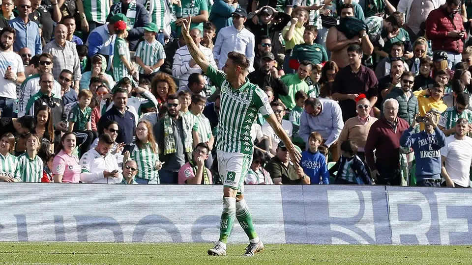 Betis, con Guardado y Lainez, ganó al Athletic con triplete de Joaquín