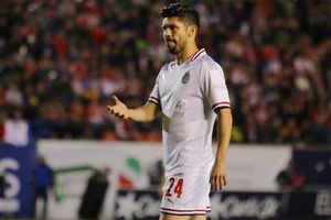 Oribe Peralta respondió a críticas de Álvaro Morales por su pasado americanista