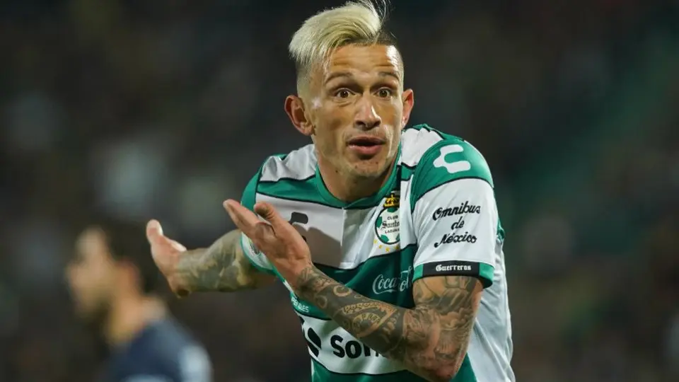 Brian Lozano: 'Ningún jugador de Santos sabe quien es portador y quien no'