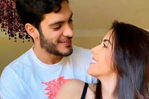 Raúl Jiménez sufrió confusión de la cigüeña y será papá de una niña