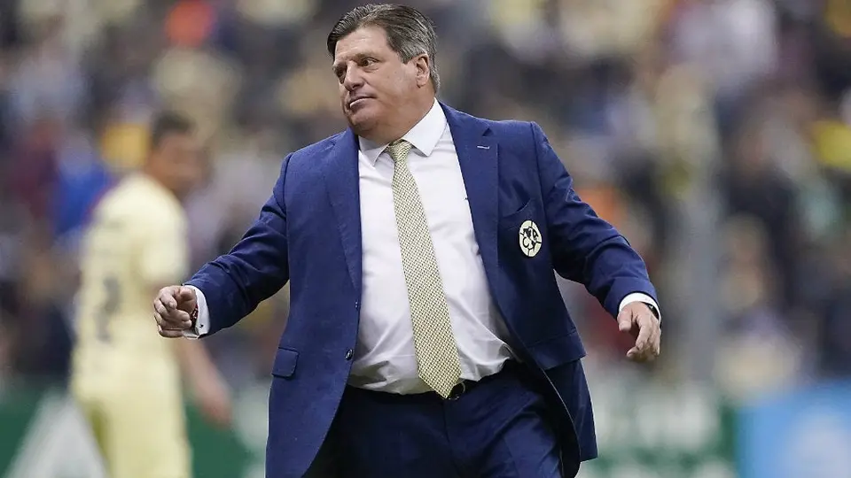 Miguel Herrera: 'No es necedad que Roger Martínez no juegue'